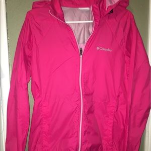 Columbia wind breaker
